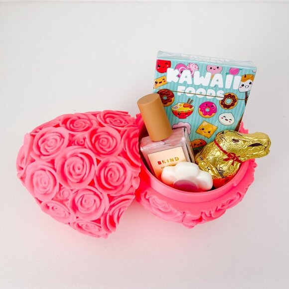 Large Rose-Covered Easter Eggs โ Handcrafted Party Favors, Spring Decor, Wedding - Picture 4 of 6